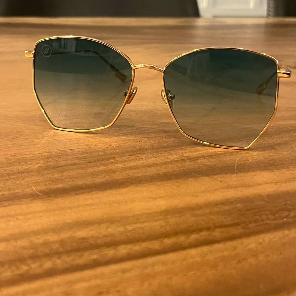 BLENDERS Green & Gold Sunglasses